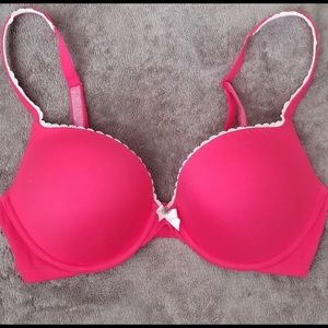 Victoria’s Secret Body by Victoria Push Up Bra